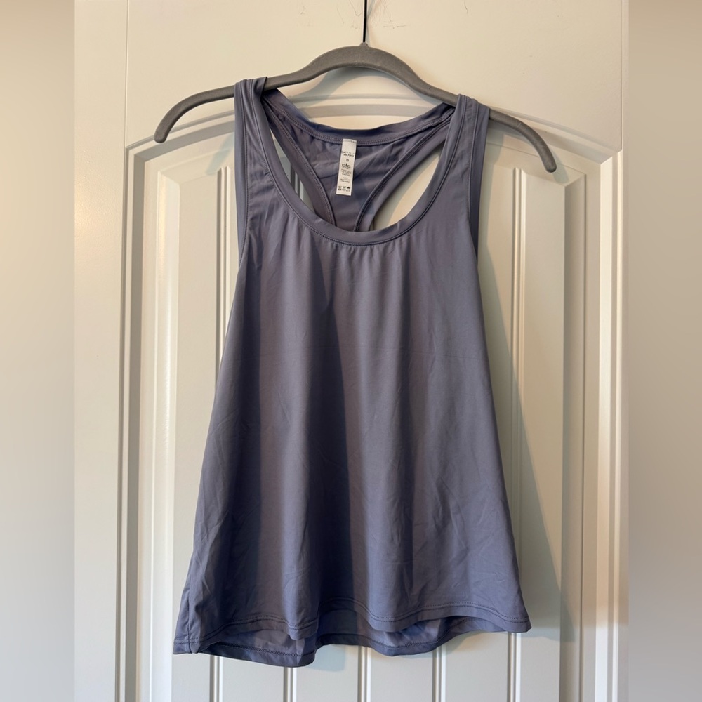 NWT ALO Yoga Pulse Tank On The Regular Size S in Blue Moon